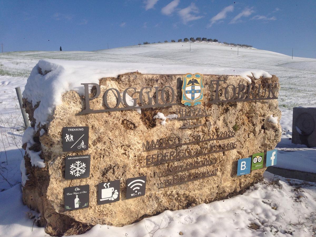 Agriturismo Poggio Tobruk Пиенца Екстериор снимка